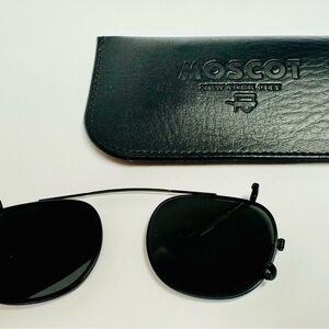 MOSCOT LEMTOSH Black Sunglasses clip with Leather Case